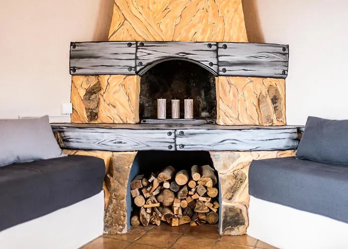 La Estrella By Don Robertos Paraiso