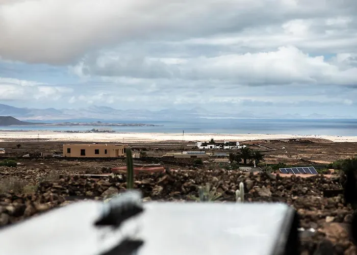 La Estrella By Don Robertos Paraiso *