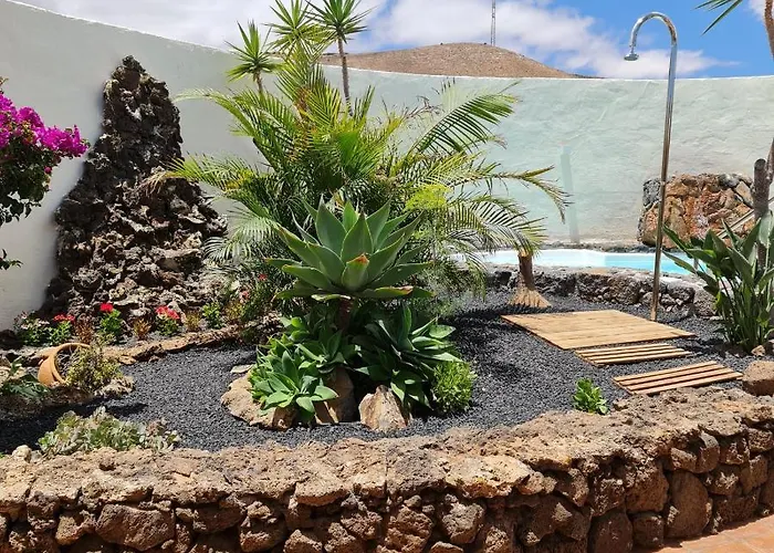 La Estrella By Don Robertos Paraiso *