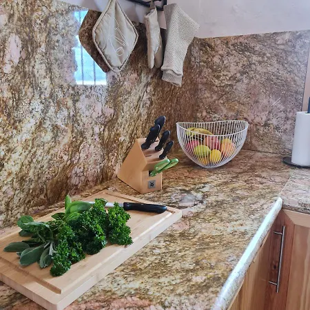 La Estrella By Don Robertos Paraiso