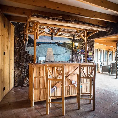 La Estrella By Don Robertos Paraiso *