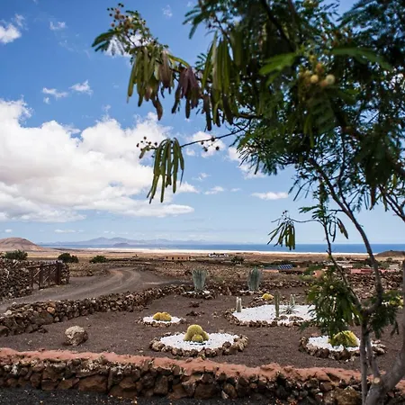 La Estrella By Don Robertos Paraiso Villaverde (Fuerteventura)