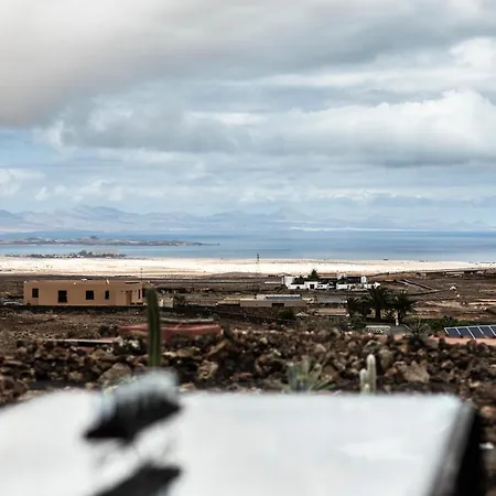 La Estrella By Don Robertos Paraiso *